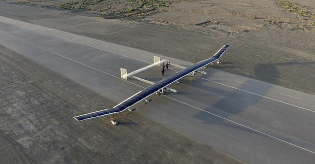 国产大型太阳能无人机首飞成功