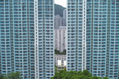 香港楼市涌现减价潮：上车盘最高跌价逾22%